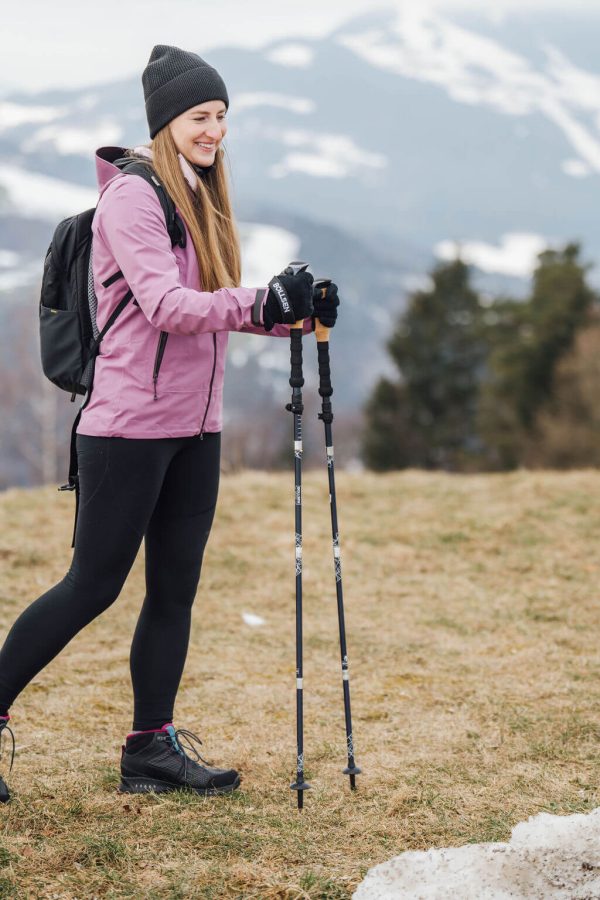 expedition pro donna cammina con bastoncini